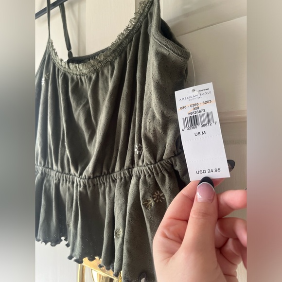 NWT A&E Tank - Picture 2 of 4